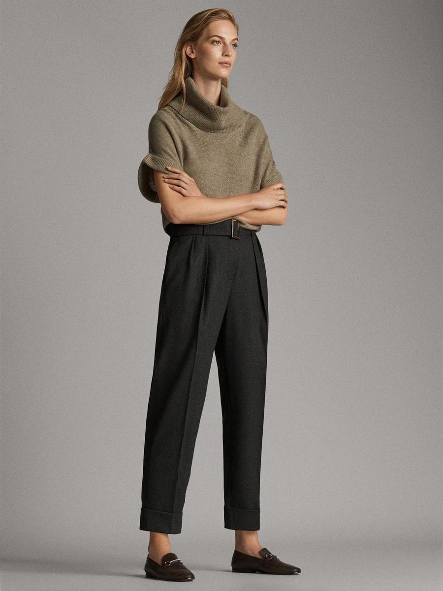 Pantalón 100% lana con cinturón de gran hebilla incorporado de Massimo Dutti