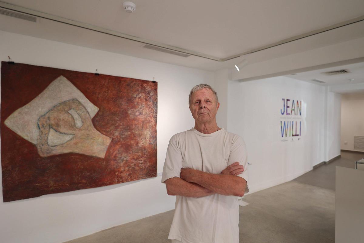 Jean Willi presenta su última exposición 'Fuig el passat. Antològica' en Sa Nostra Sala.