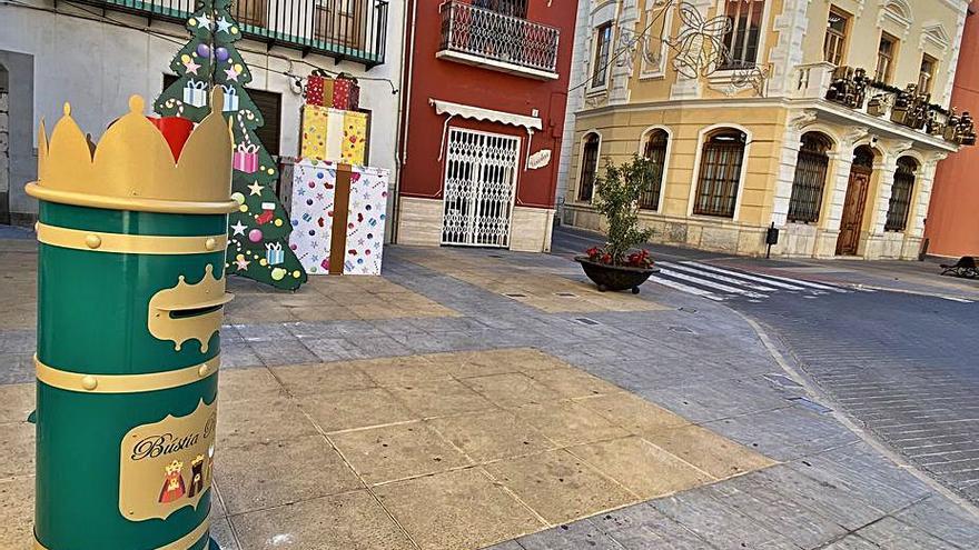 Correos instala en Córdoba tres de sus buzones para enviar las cartas a los  Reyes Magos