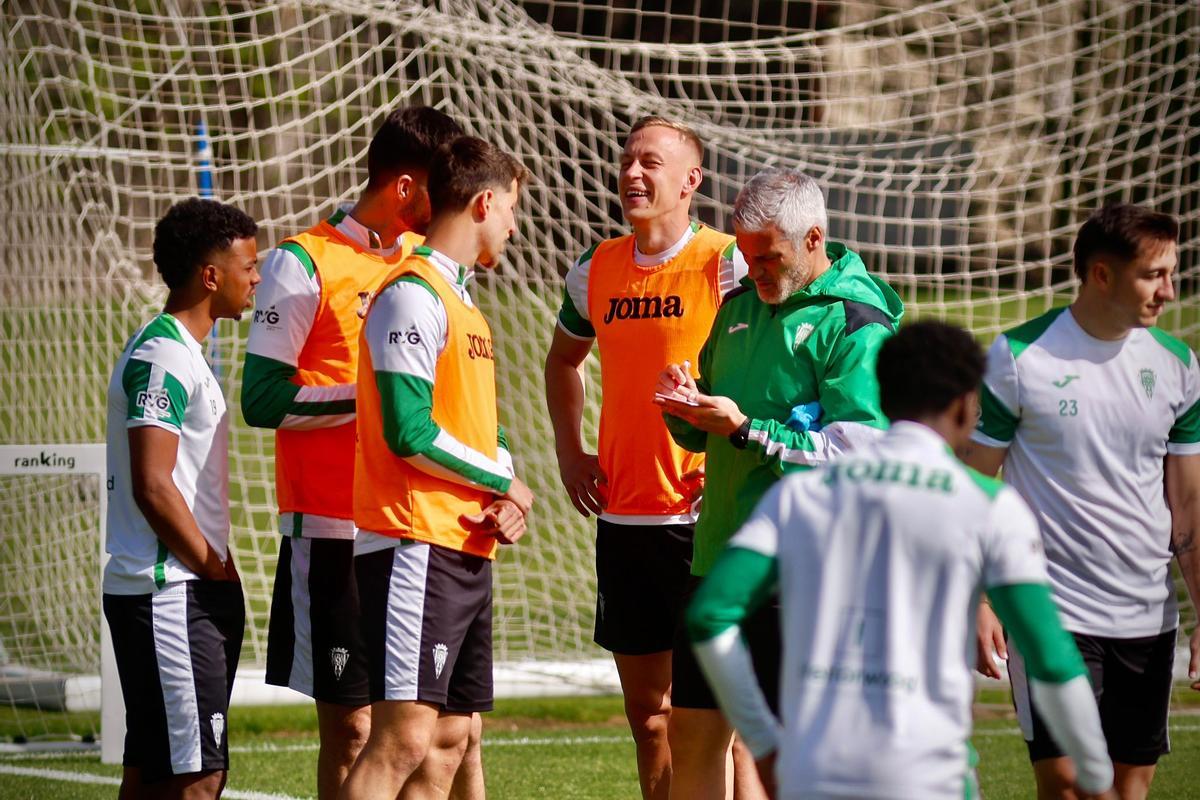 Lance de una sesión de trabajo del Córdoba CF de esta semana en la Ciudad Deportiva.