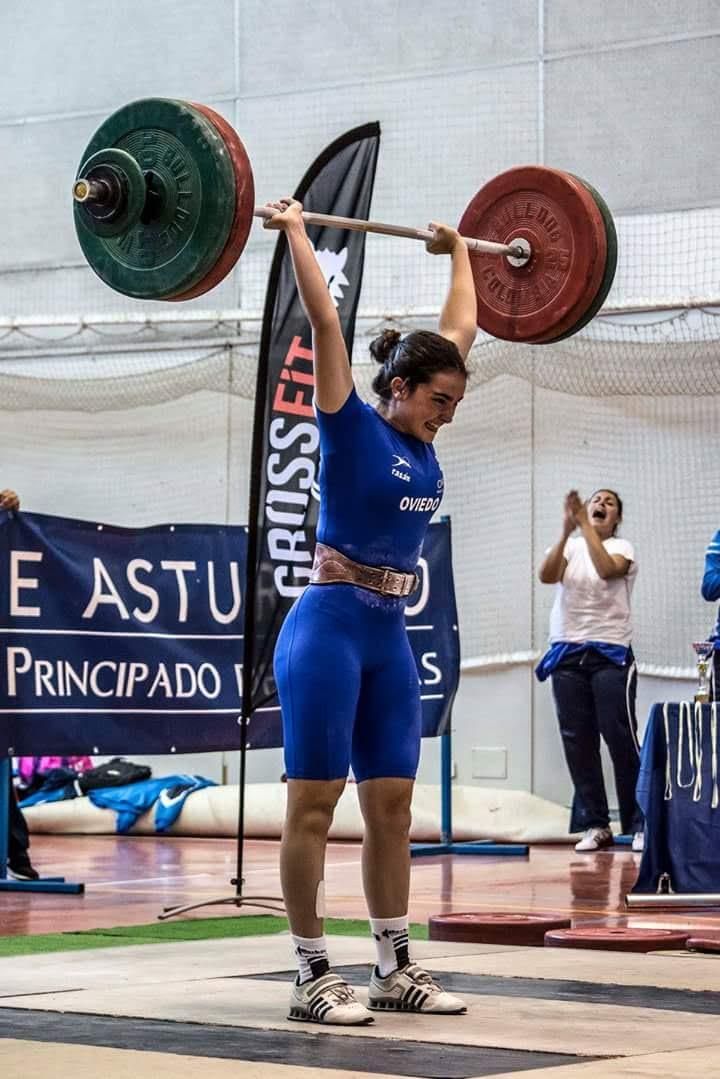Nerea Fernández, durante una competición.