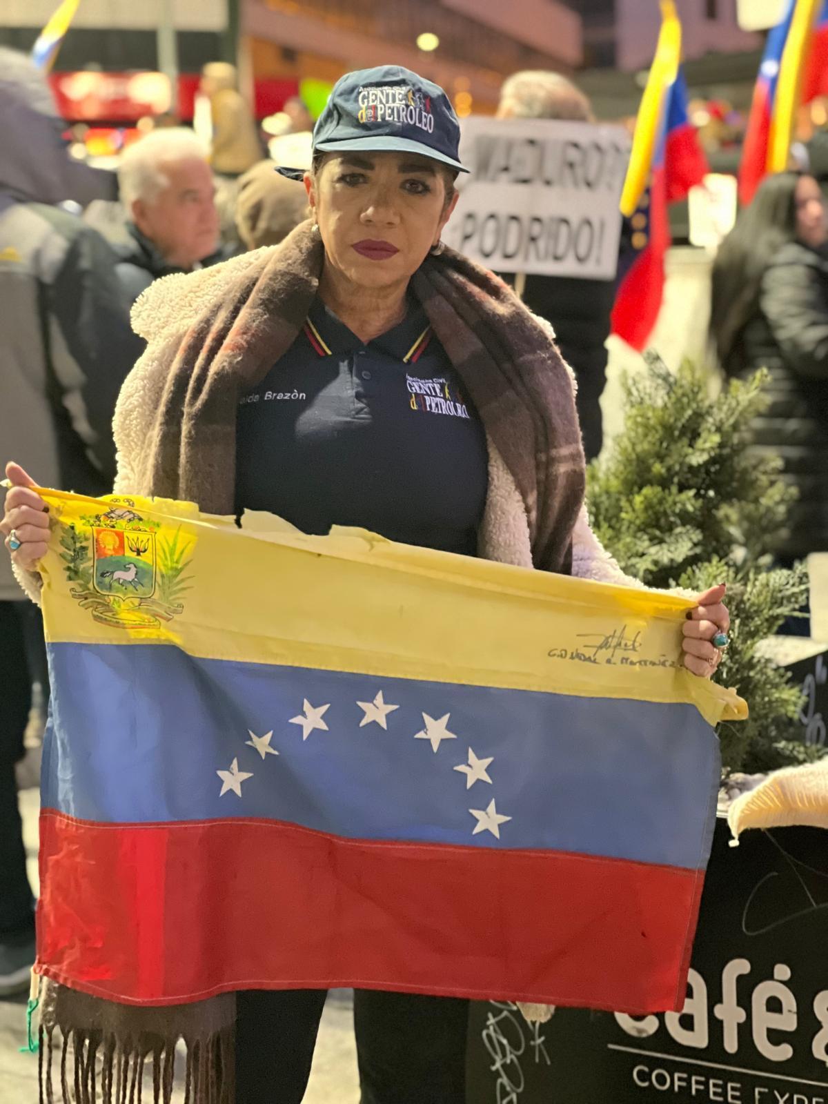 Miembro de Gente del Petróleo, asociación civil venezolana, fundada por profesionales y técnicos de la industria petrolera (PDVSA).