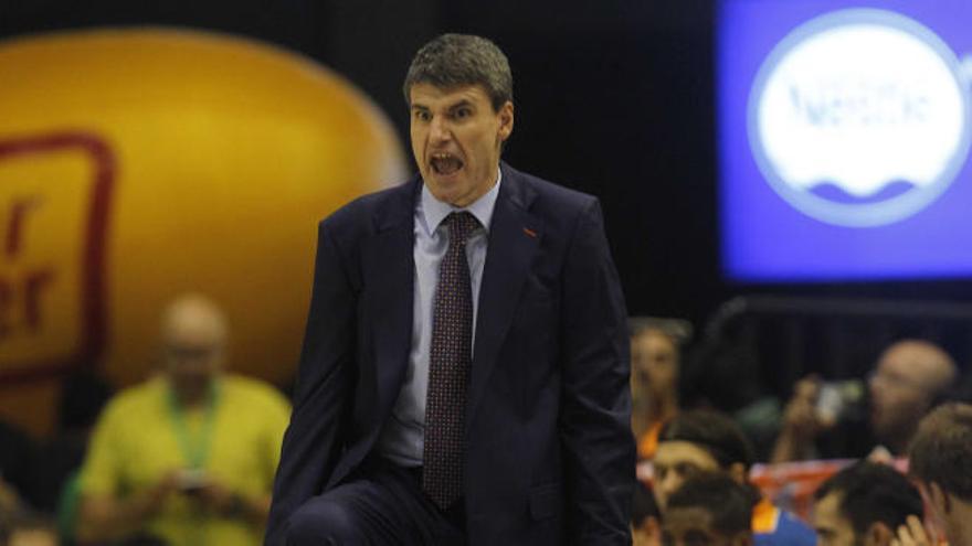 Perasovic, en su etapa con el Valencia Basket