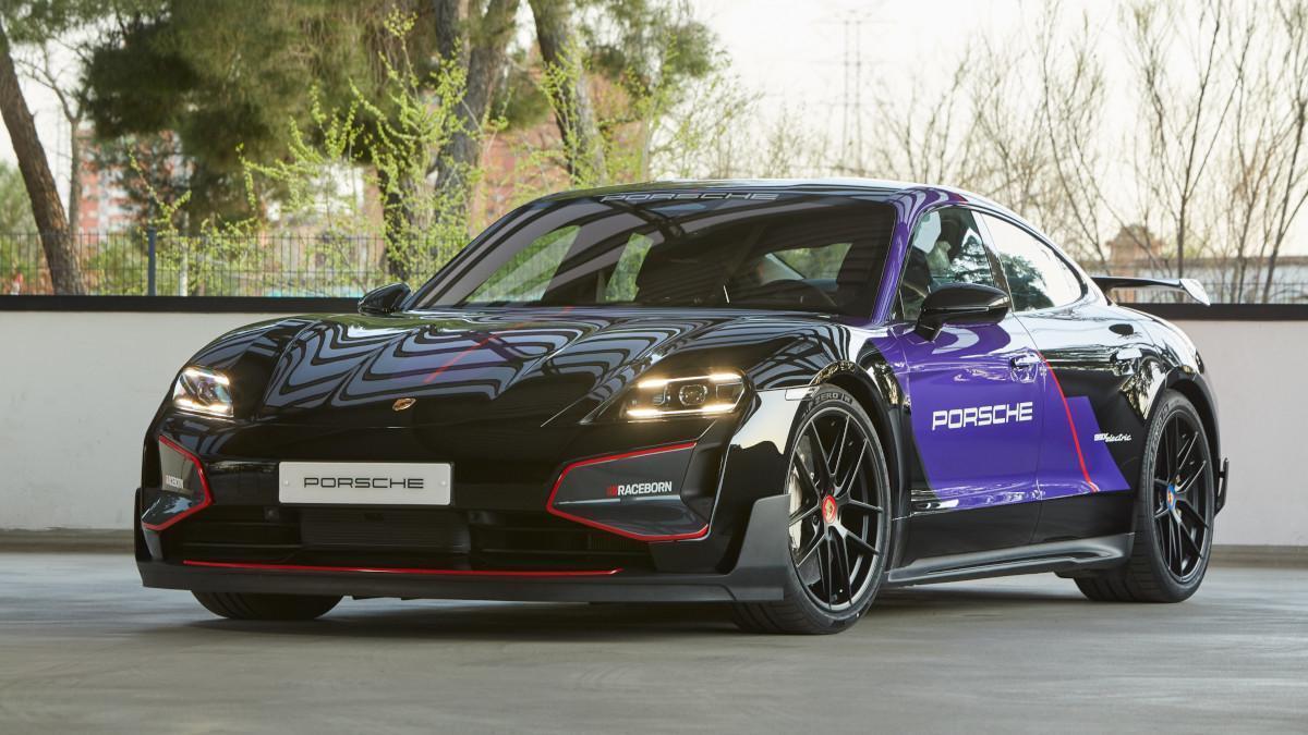 Porsche Ibérica crea un Taycan con ADN de Fórmla E