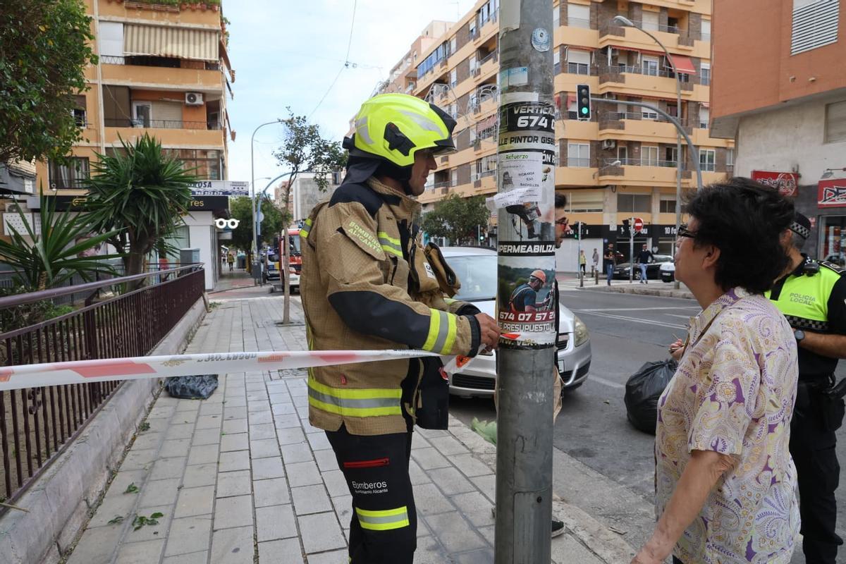 Una fuga de gas obliga a paralizar de nuevo las obras en la calle Pintor Otilio de Alicante