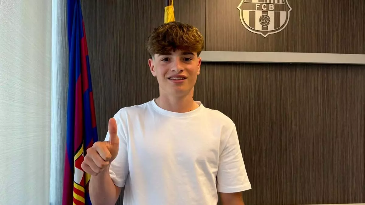 El Bar?a renueva a uno de los mejores extremos de La Masia