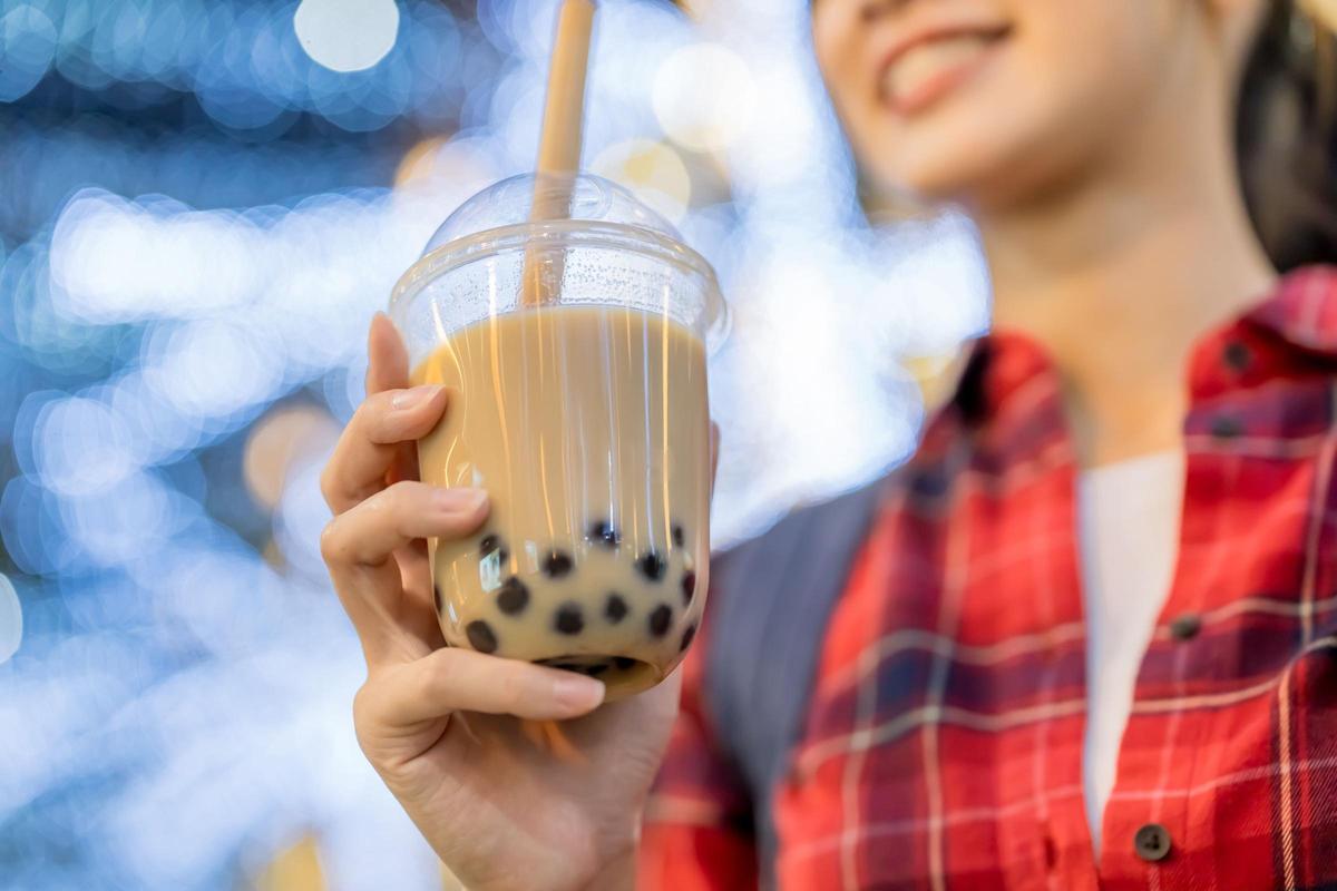 El Mundo Today | «Van posar heli al meu ‘bubble tea’ i se’n va anar volant»