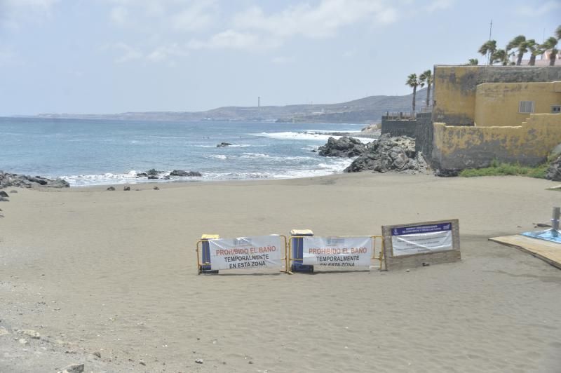 La playa de La Puntilla reabre al baño