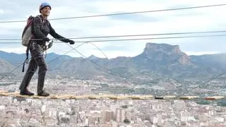 Las vías ferratas de Bolón de Elda atraen durante el primer año a un 80 % de visitantes de fuera del municipio