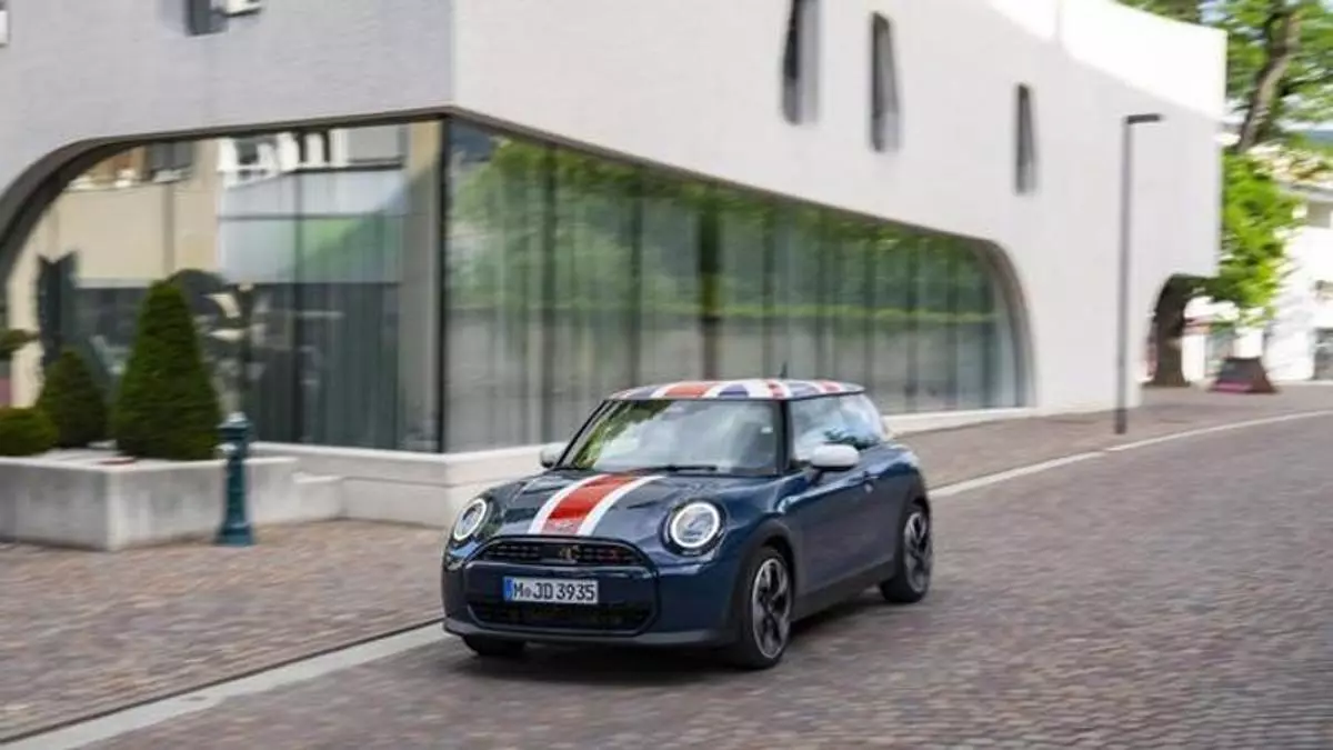 MINI celebra el 25 aniversario del Cooper con esta Oxford Edition’