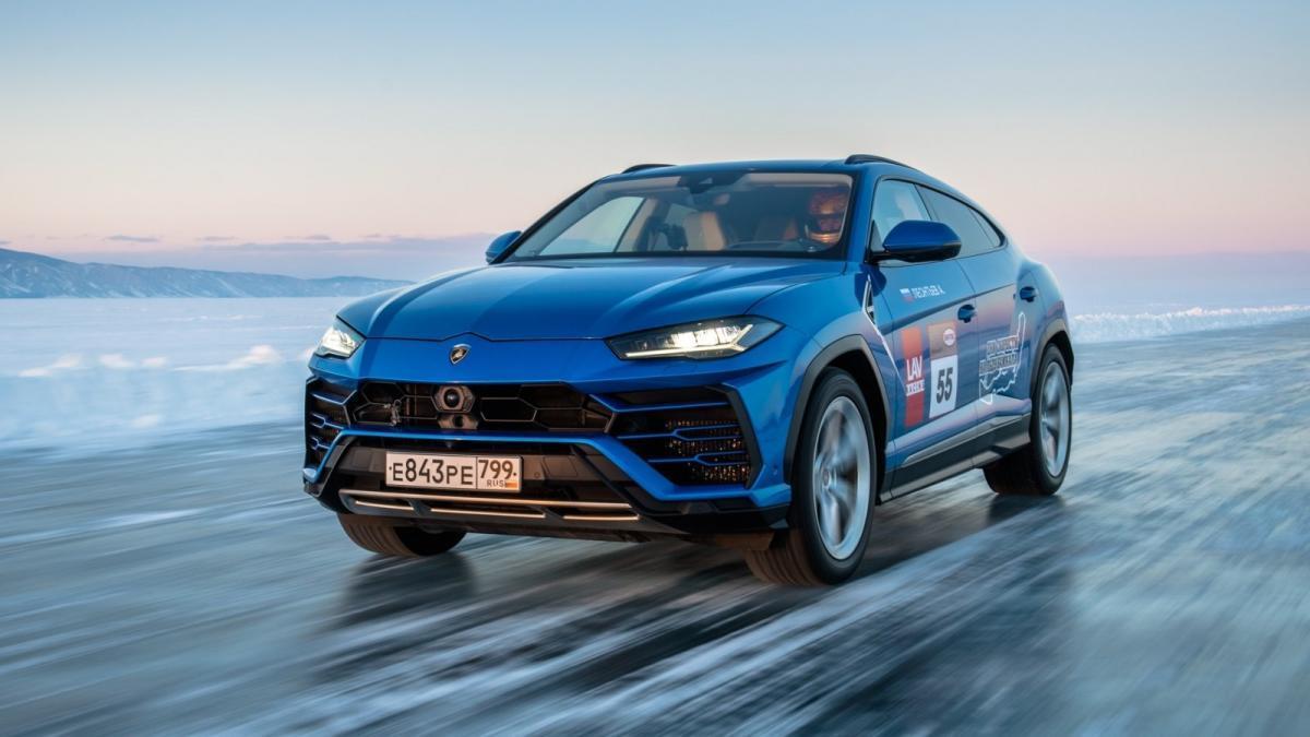 El Lamborghini Urus bate el récord de velocidad sobre el hielo del lago Baikal