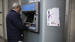 Alerta por el incremento de estafas a ancianos en Catalunya