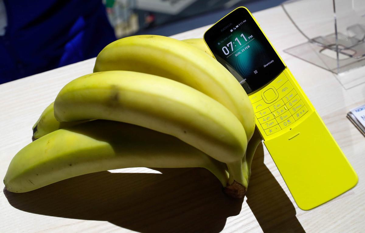 The new Nokia 8110 is displayed during the Mobile World Congress in Barcelona, Spain February 25, 2018. REUTERS/Yves Herman The new Nokia 8110 is displayed during the Mobile World Congress in Barcelona, Spain February 25, 2018. REUTERS/Yves Herman