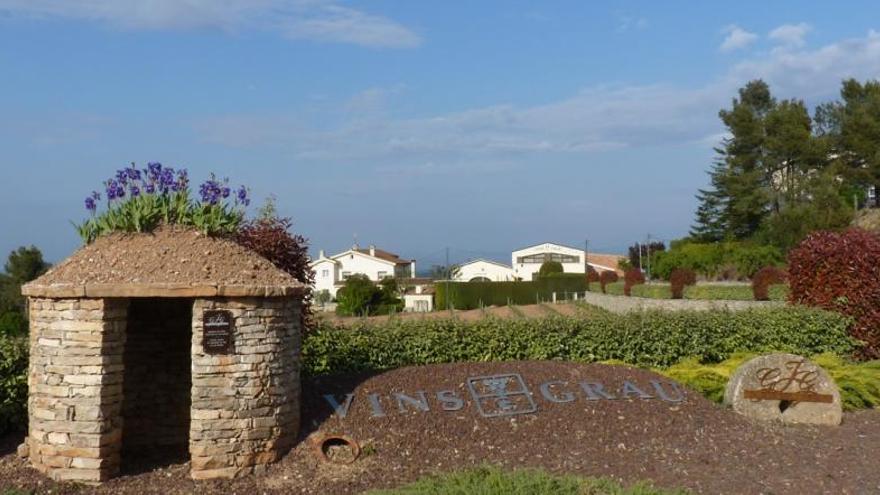 L´entrada al celler de Vins Grau, a Castellfollit del Boix