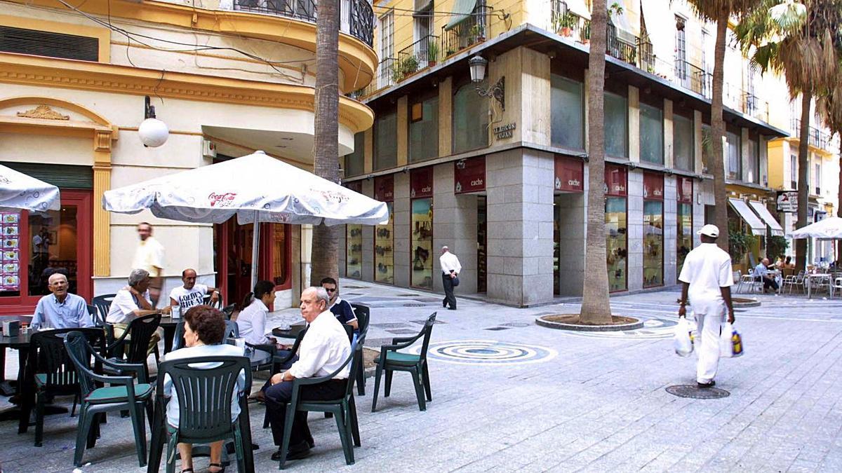 Entrada a la calle Alarcón Luján.