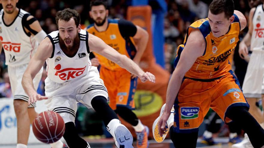 El Real Madrid gana al Valencia Basket en la primera semifinal de la ACB.