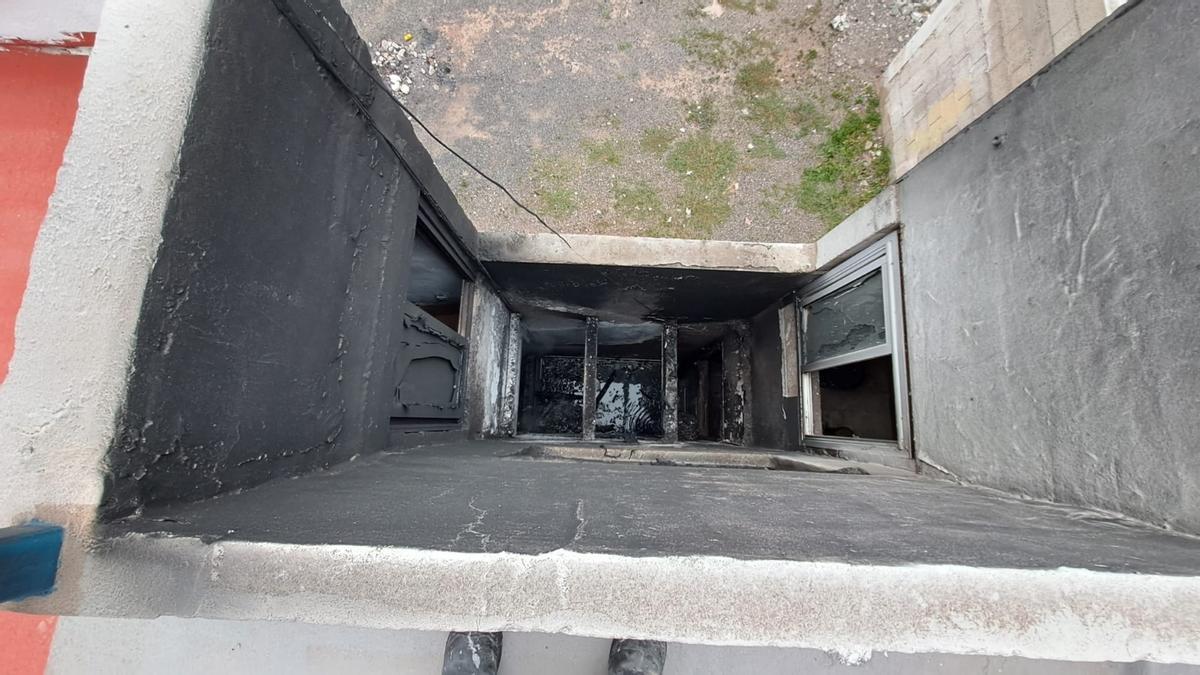 Vivienda afectada por un incendio en la calle Ciudad Real, en el barrio de Titerroy, en Arrecife, el pasado sábado, 7 de marzo
