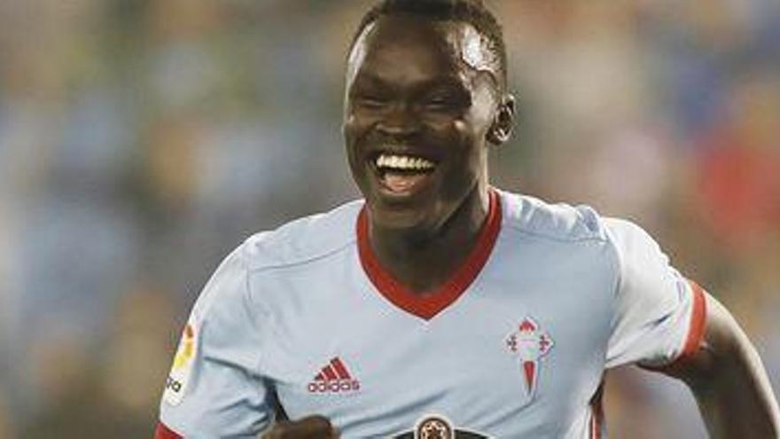 Pione la lía parda y sus compañeros piden al club que lo sancione