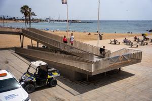 Los Mossos investigan la muerte de un hombre en la Barceloneta que había roto una orden de alejamiento