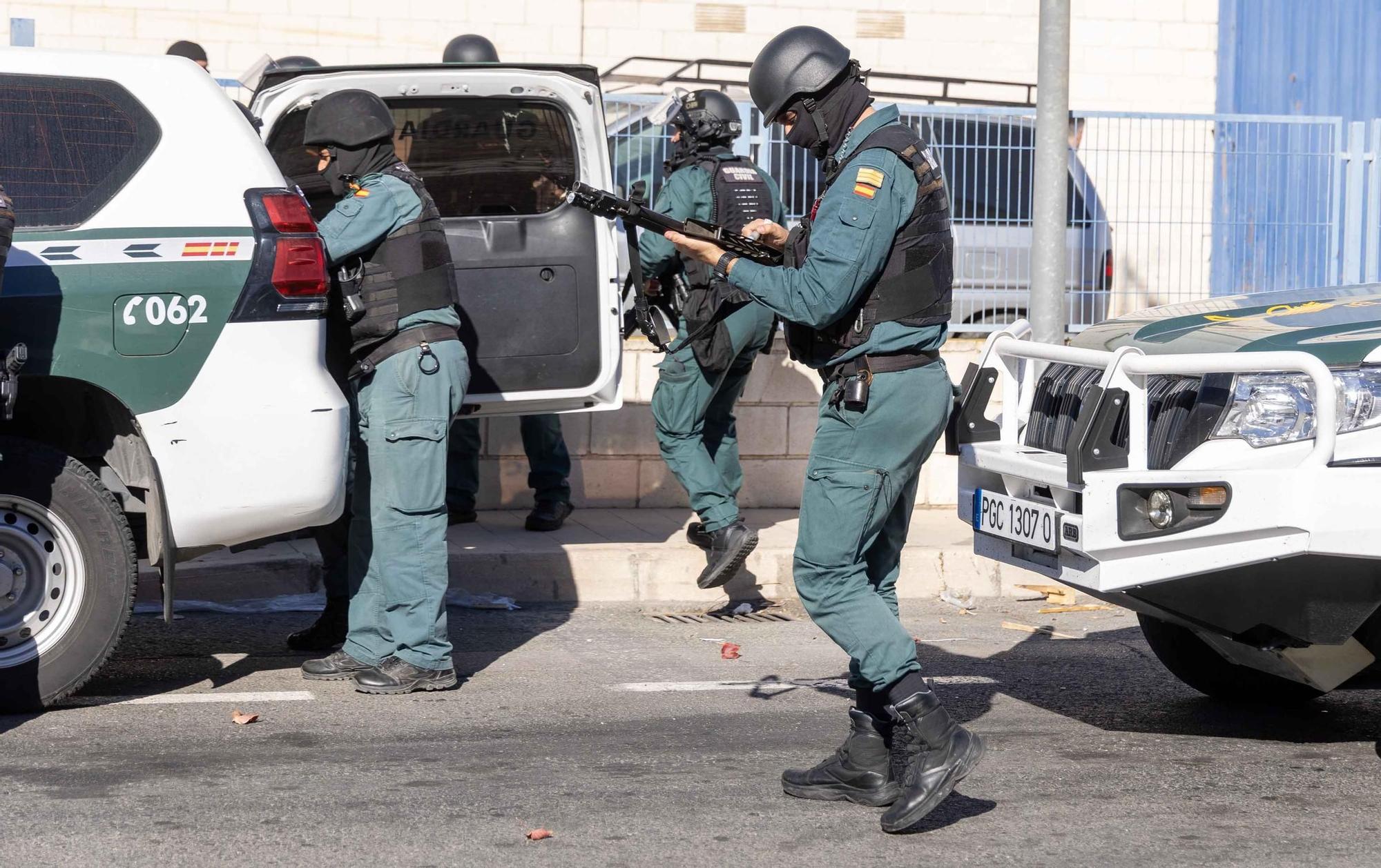 Golpe de la Guardia Civil contra contra el tráfico de personas en Alicante.