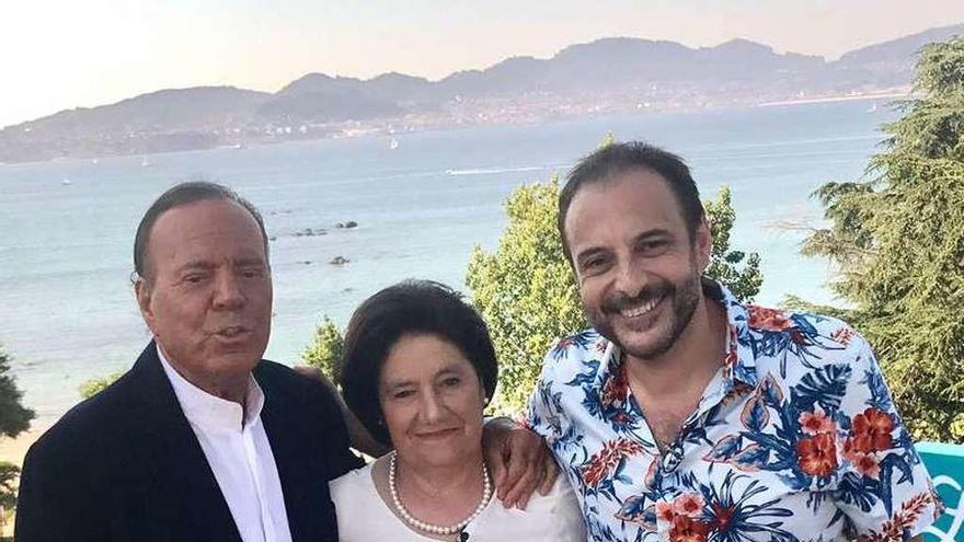 Julio Iglesias visitará mañá o plató do &#039;Land Rober Tunai Show&#039; na TVG