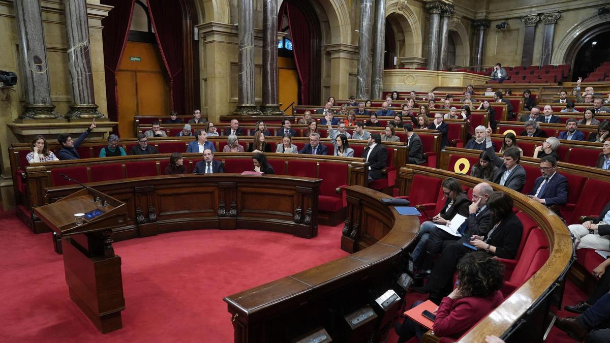 El Parlament de Cataluña ha reprobado el pacto de gobierno de PP y Vox en Aragón