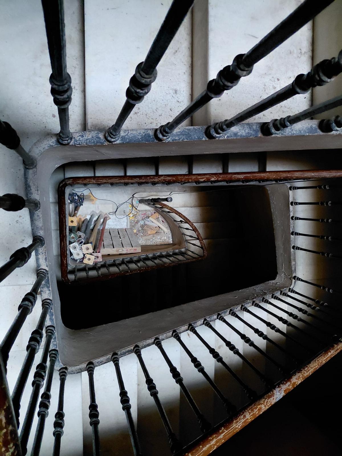 La escalera de Susa vista desde una planta intermedia