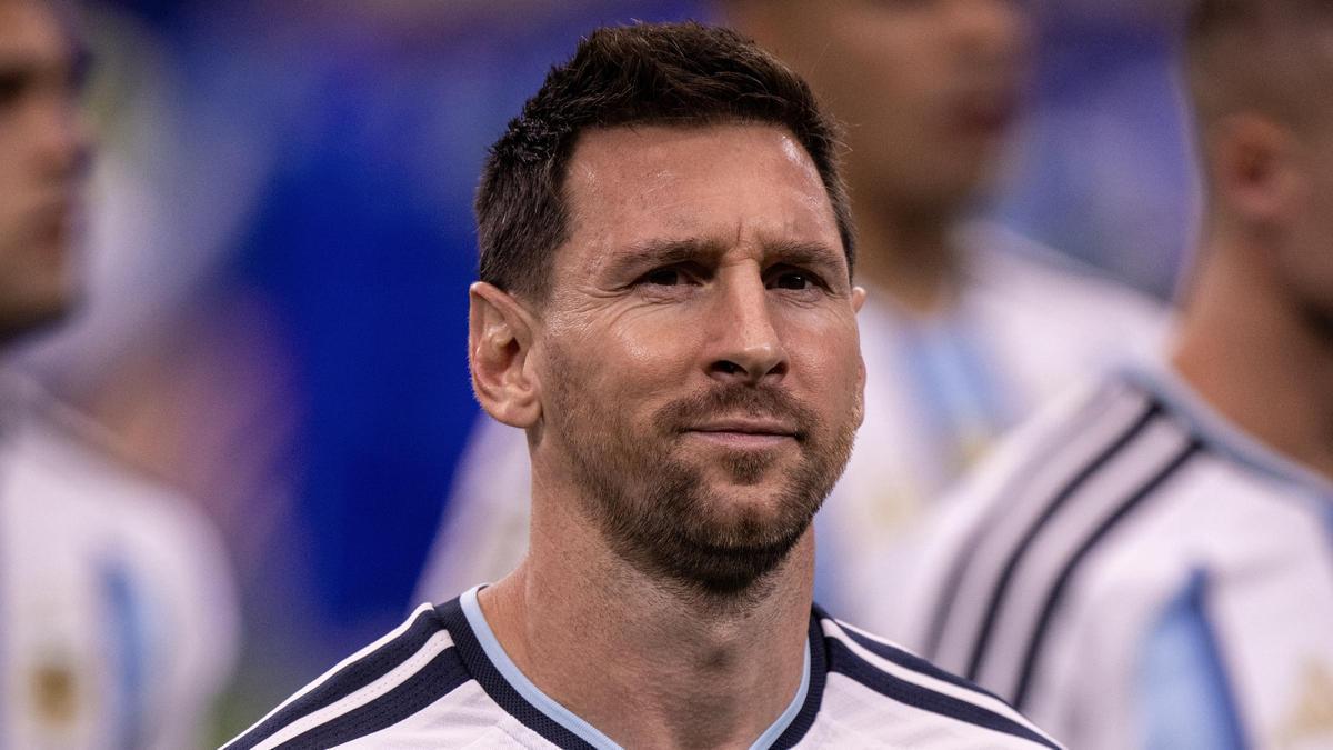 Leo Messi adquiere un equipo de fútbol y unas galerías en Barcelona