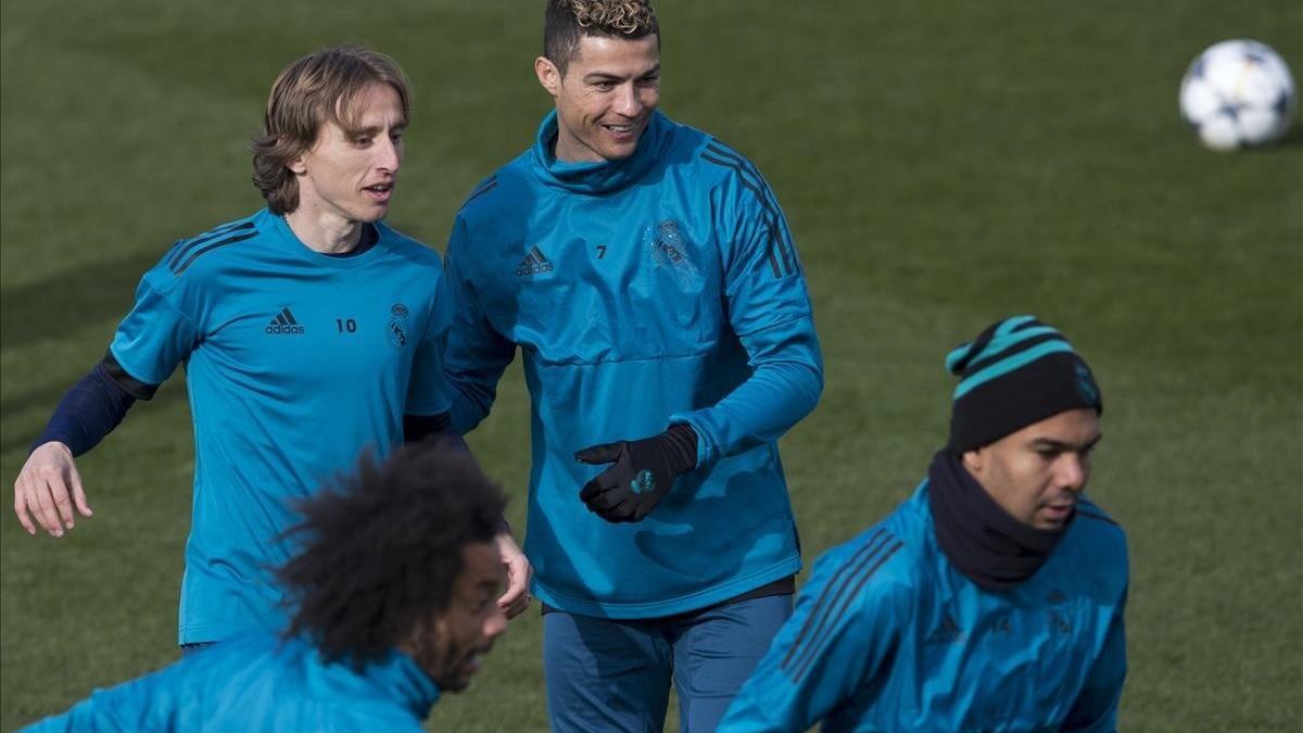 Marcelo, Modric, Ronaldo y Casemiro, durante el entrenamiento de este martes en la ciudad deportiva blanca