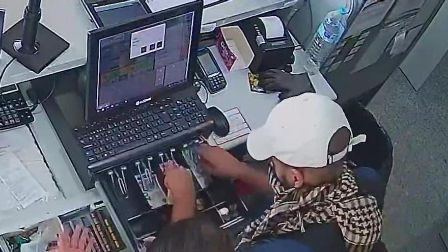 Detenido un atracador que robaba gasolineras atendidas por mujeres en Valencia