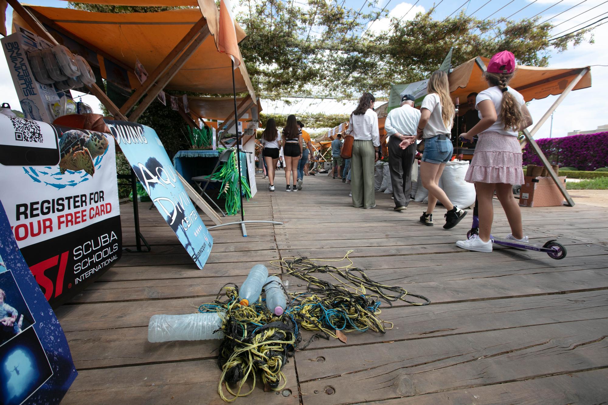 Mira aquí todas las fotos de la feria ECO UC de Santa Eulària