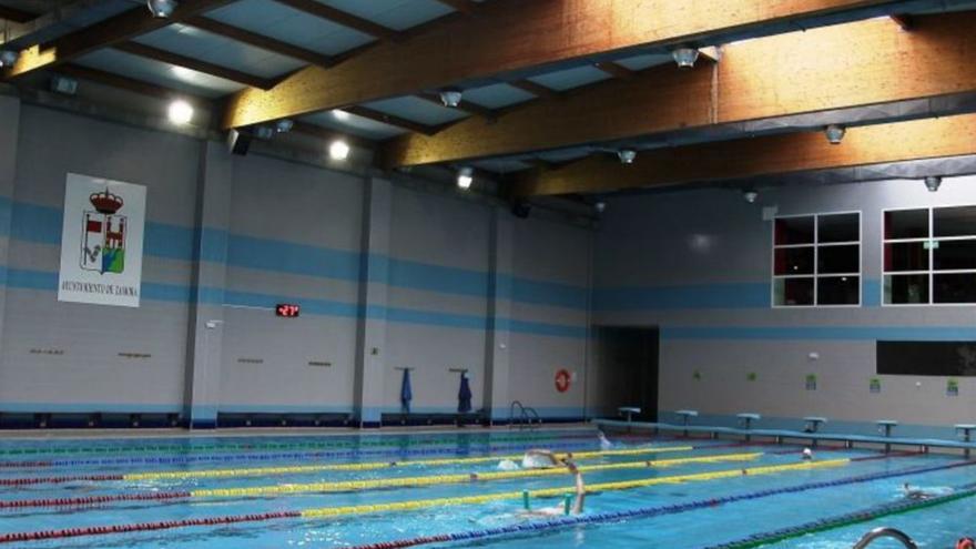 La piscina de Los Almendros de Zamora obliga a llevar de casa el candado para las taquillas