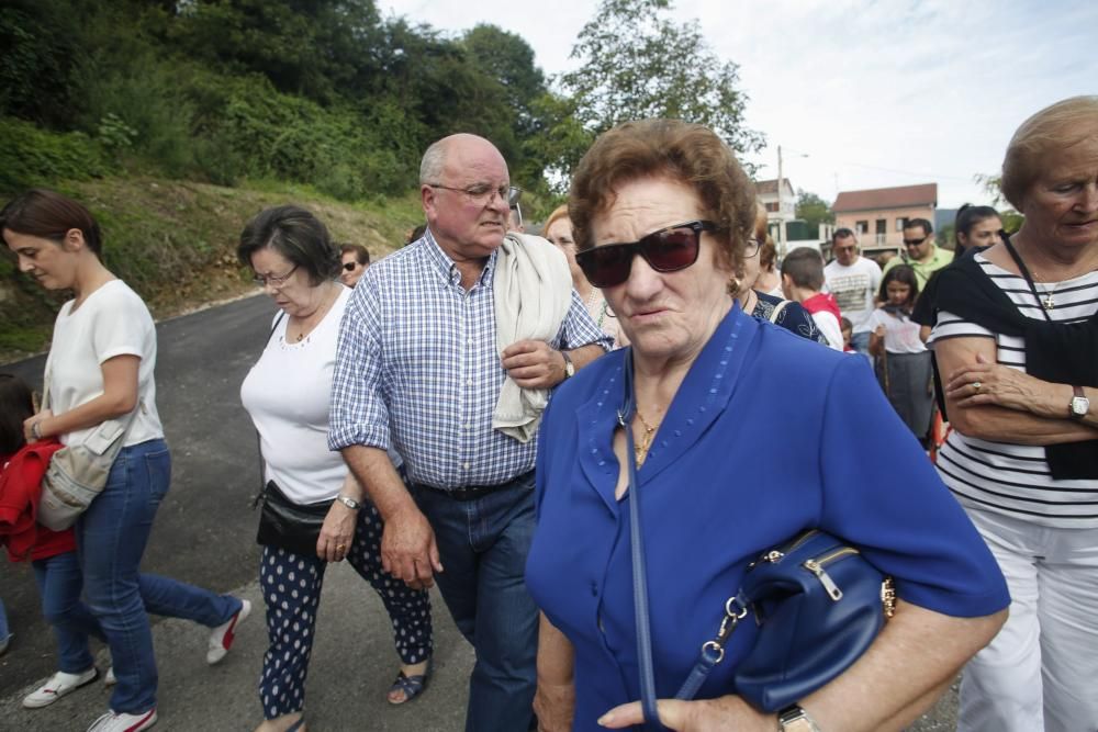 Procesión a la ermita de San Justo y Pastor