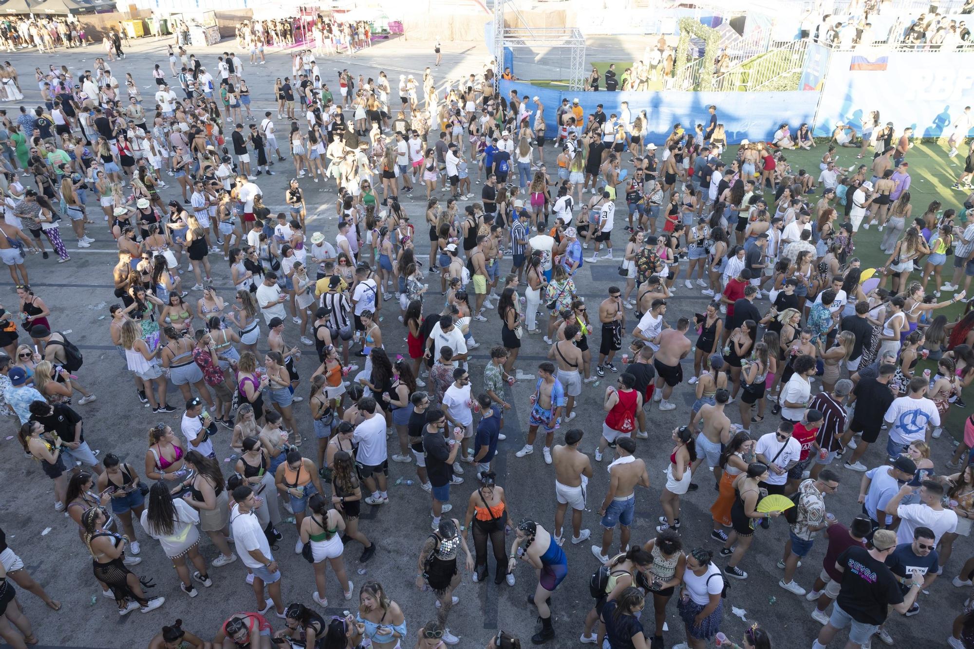 Aquí las mejores imágenes del RBF Torrevieja que ha congregado en la ciudad a más de 30.000 "locos" por el regetón