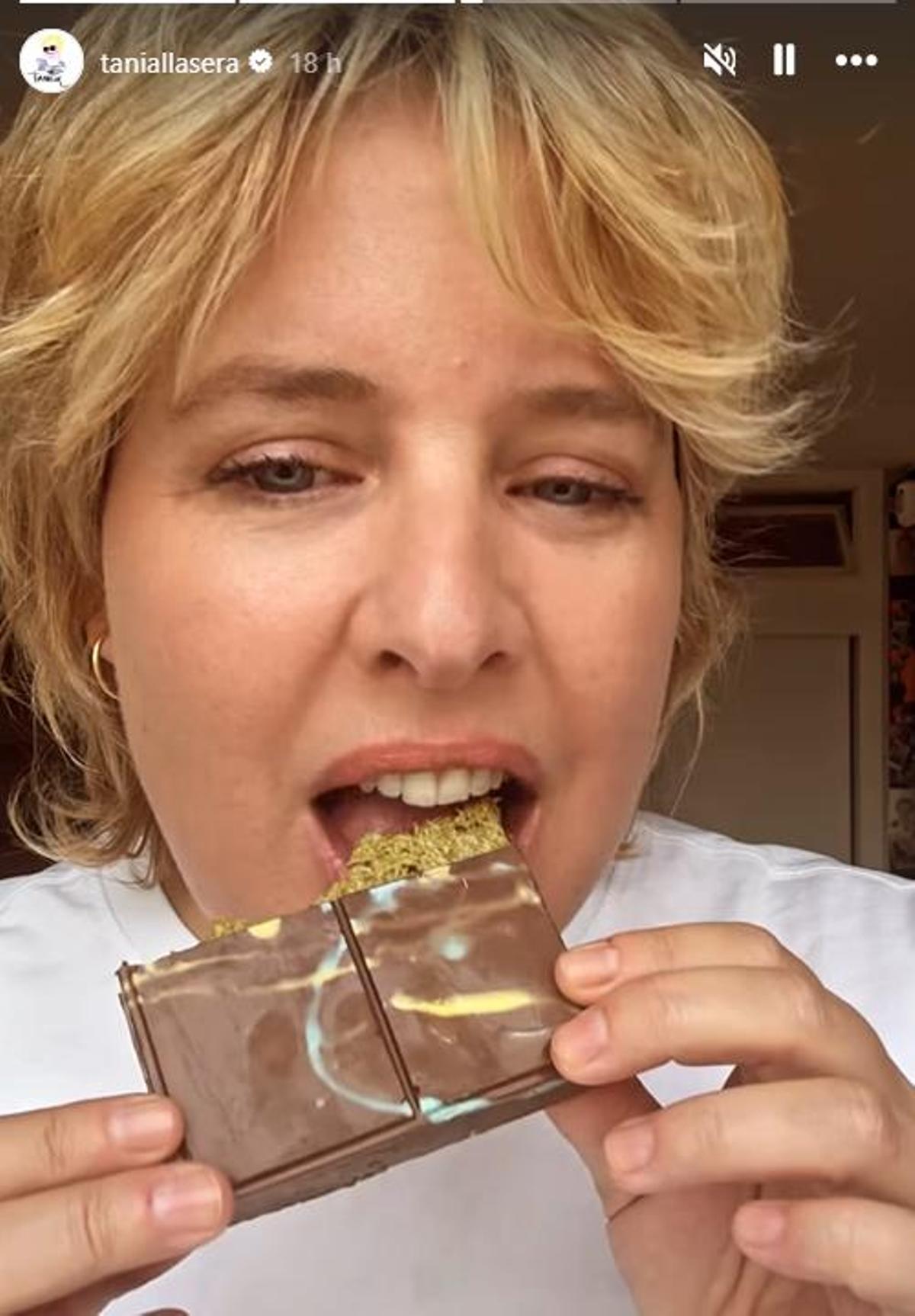 Tania Llasera come chocolate de Dubai.