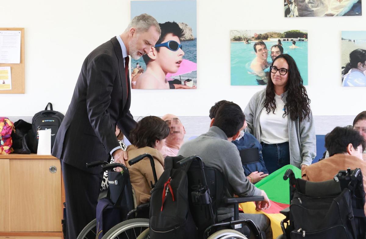 El Rey Felipe VI, visita el Centro de Atención Integral a Personas con Parálisis Cerebral Aspace Sevilla. A 4 de marzo de 2026 en Dos Hermanas, Sevilla (Andalucía, España). Felipe VI realizará un recorrido por las instalaciones de Aspace, para visibilizar el trabajo de las personas con parálisis cerebral y mostrar el compromiso y apoyo de las instituciones españolas para favorecer la participación social de las todas las personas que integran este colectivo. 04 MARZO 2026 Rocío Ruz / Europa Press 04/03/2026. Felipe VI;Luis Planas;Paco Rodríguez;Rocío Ruz