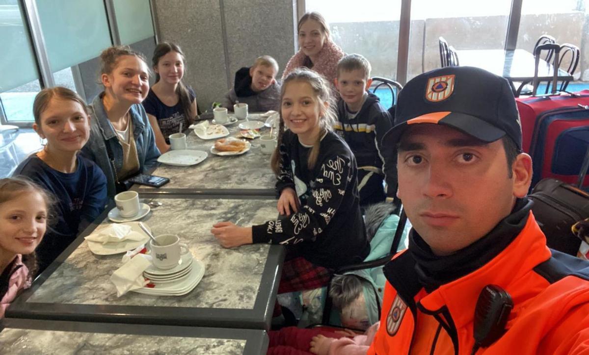 La presidenta acompañada por las conselleras Gómez y Santiago visitó ayer el hotel Bellver. | CAIB