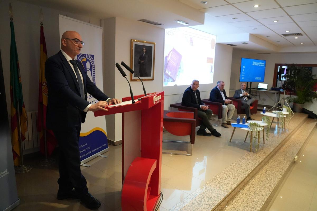 CASTELLON. CAMARA DE COMERCIO. PRESENTACION DE LOS 50 ALFA DE ORO Y DEL PREMIO NACIONAL CERAMICA CIUTAT DE CASTELLO DE ATC