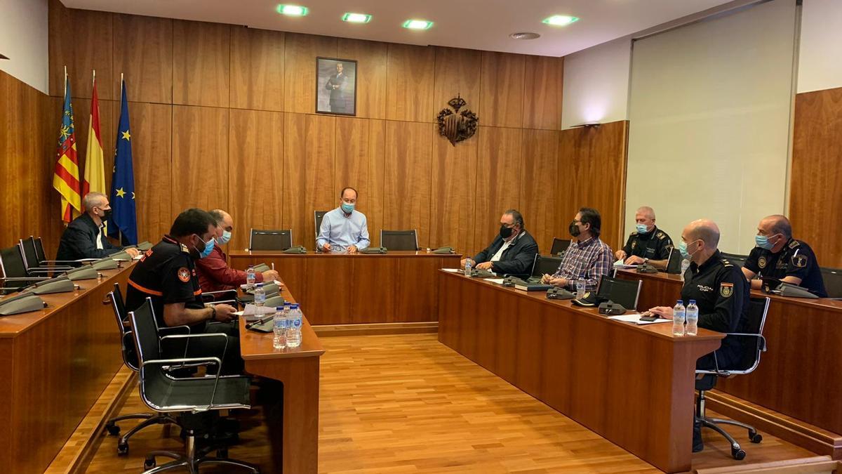 Reunión de coordinación del dispositivo en los cementerios de Orihuela