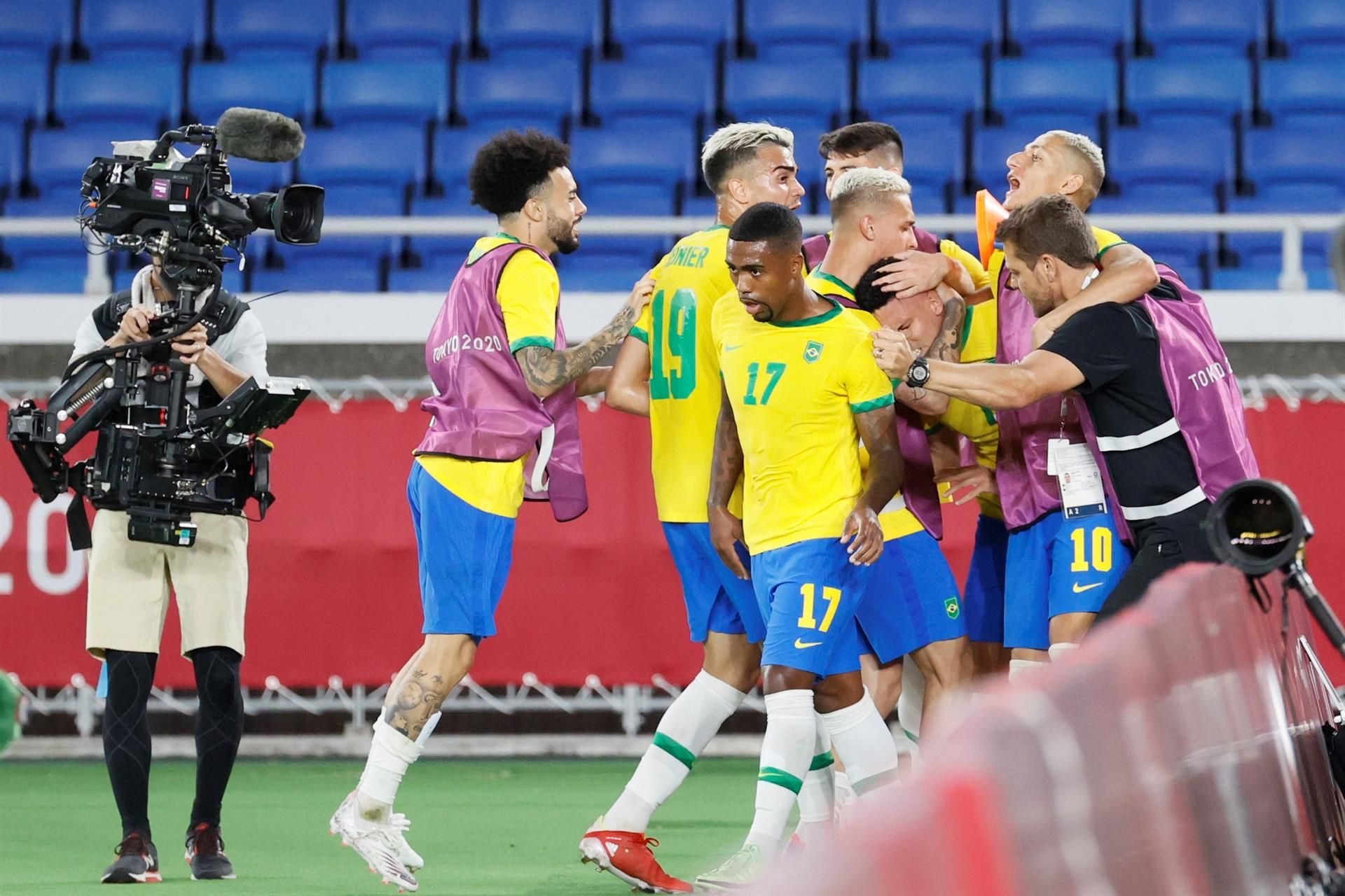 Brasil golea a Alemania en el arranque de los Juegos
