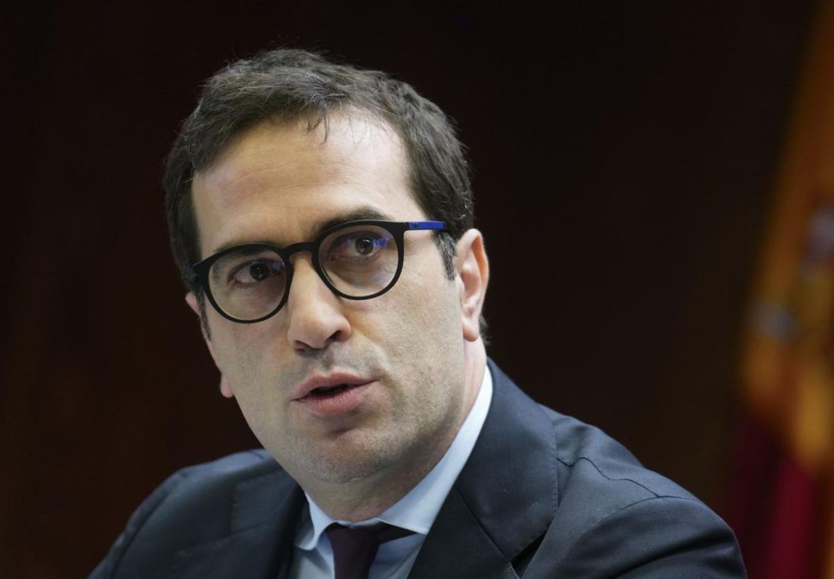 La carrera meteòrica d’un economista de l’Estat davant  el repte de guanyar perfil polític