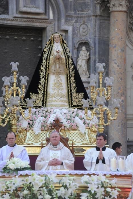 Coronación de la Virgen de la Soledad en la plaza Belluga