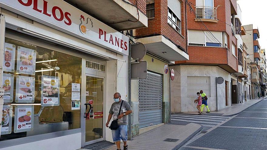 Los comercios de la localidad podrán abrir el lunes para dar servicio.