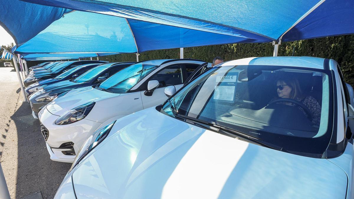 el aumento de las ventas de coches nuevos en Alicante estanca el mercado de ocasión