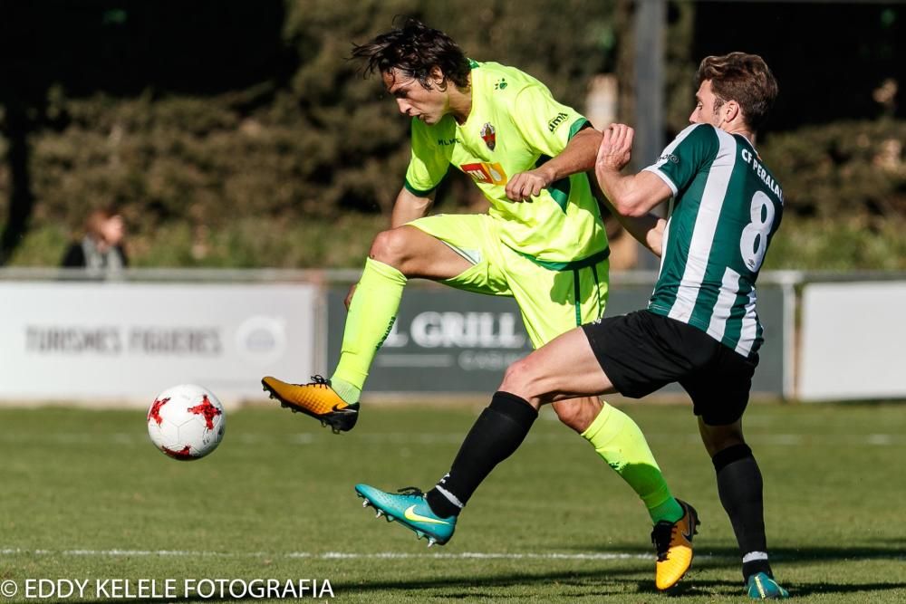 El Elche vuelve a las andadas y cae derrotado en Peralada (1-0).