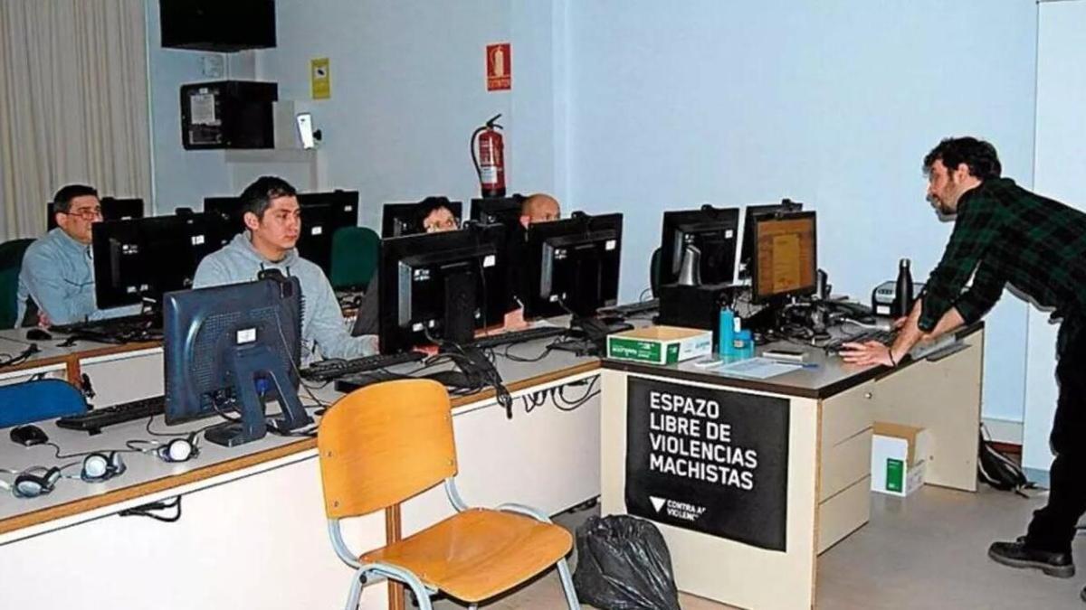 Actividades en el aula Cemit que se emplaza en Bertamiráns, Ames