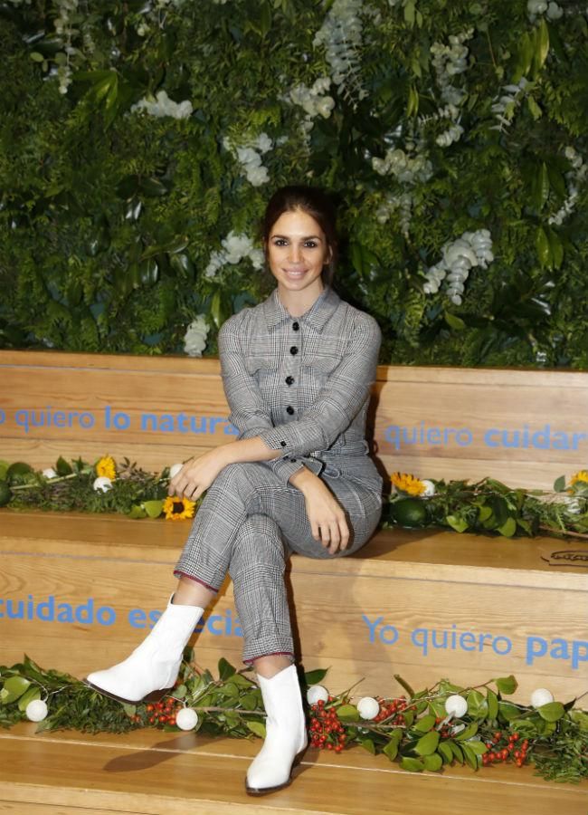 Elena Furiase madrina de los compromisos Mustela