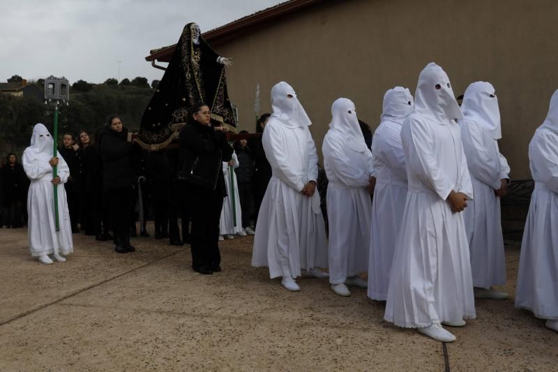 GALERÍA | Procesión del Santo Entierro en Bercianos de Valverde