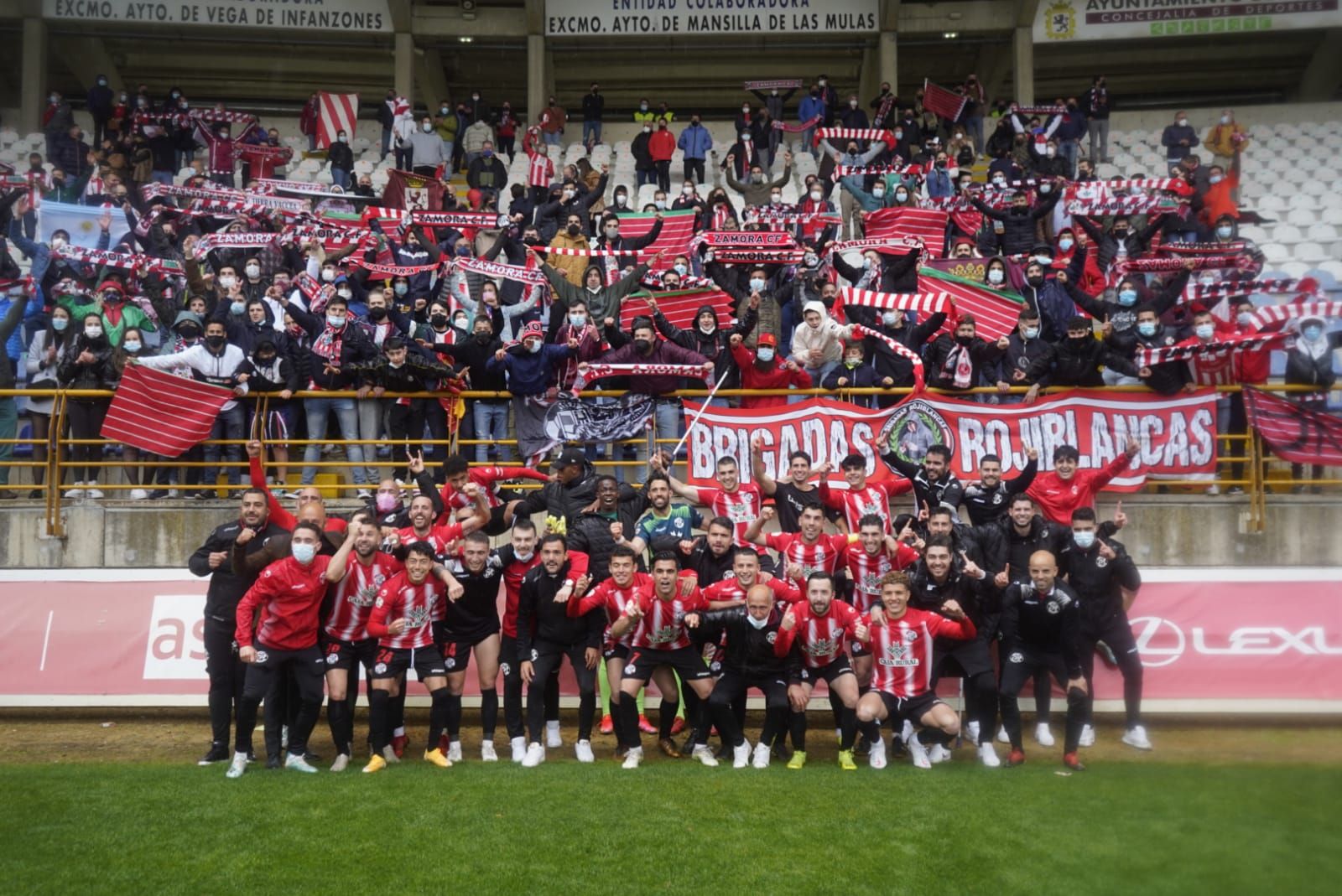 GALERÍA | Así celebra el Zamora CF su entrada en el play off de ascenso