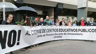 La Junta de Personal Docente indica que cerrar dos colegios en Palmeras supone la pérdida de empleos y aumento de ratios